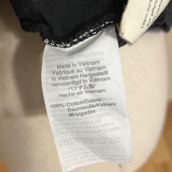 Madewell Whisper Soft Fade V-Neck Black Crop Tee Shirt Minimalist Size XS #846 - Picture 5 of 5